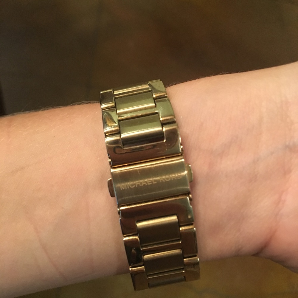 Watch - Picture 4 of 5